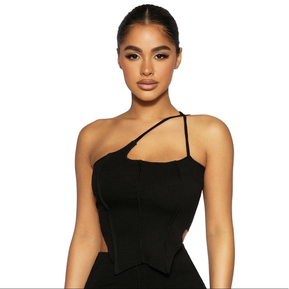 Naked Wardrobe No Side Piece Top in Black - Picture 2 of 4